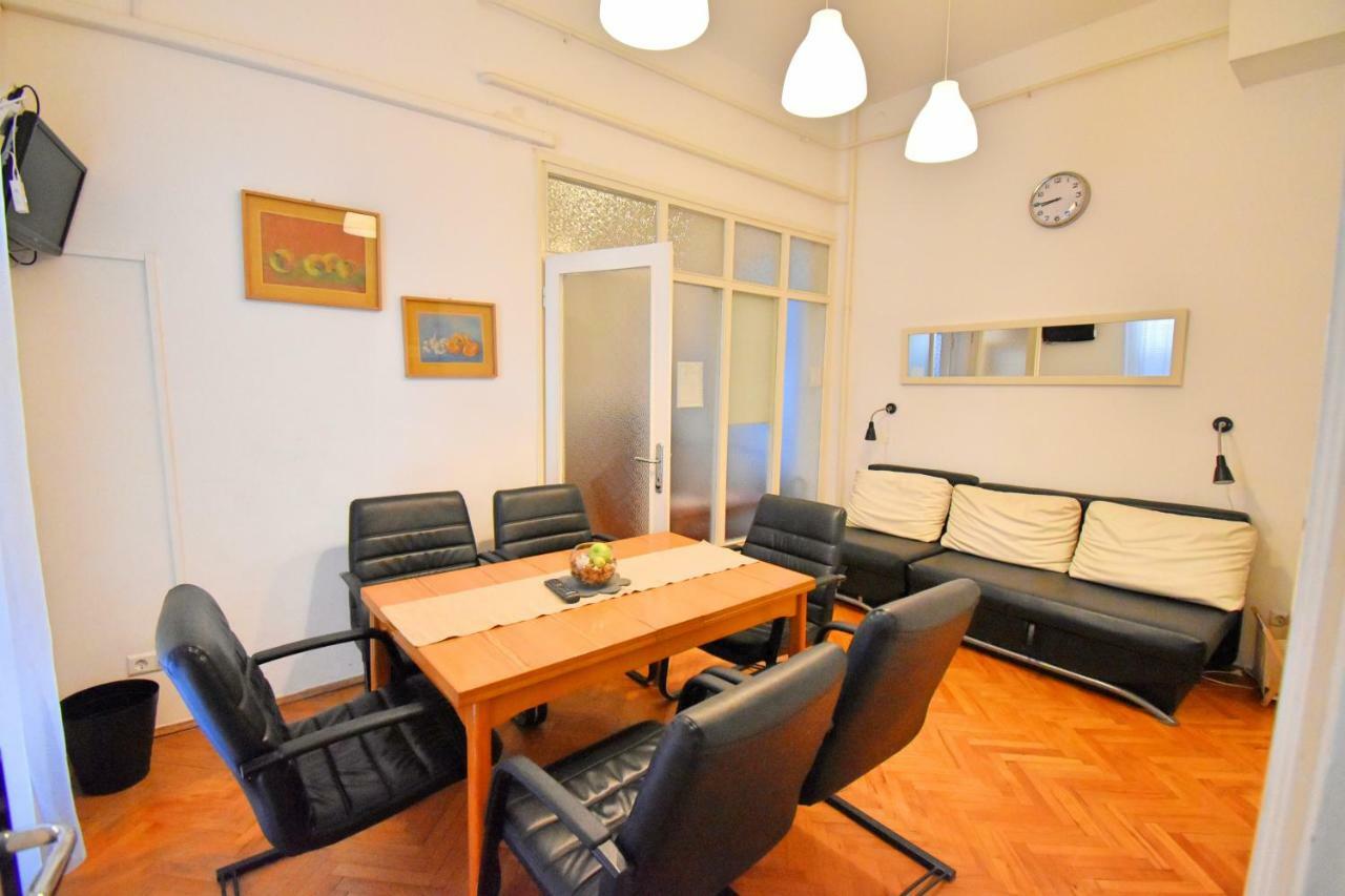 Donos Apartments Загреб Экстерьер фото